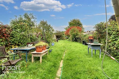 4 bedroom terraced house for sale, Ingram Road, Thornton Heath