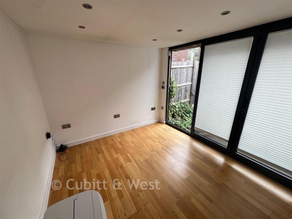 Studio/Office Internal