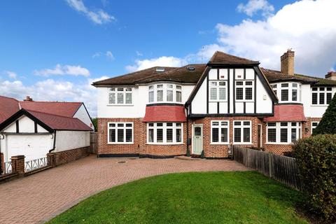 5 bedroom semi-detached house for sale, Chestnut Avenue, Ewell