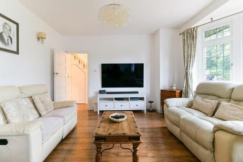 26 Chestnut Avenue, Epsom, KT19 0SZ