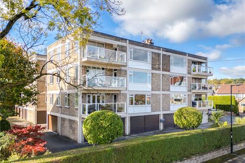 3 bedroom apartment for sale, Harlow Oval, Harrogate, North Yorkshire, HG2