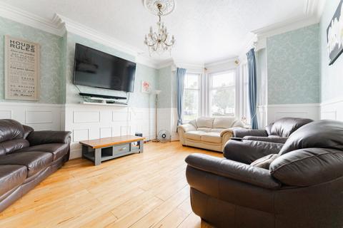 6 bedroom terraced house for sale, Trafalgar Road, Great Yarmouth