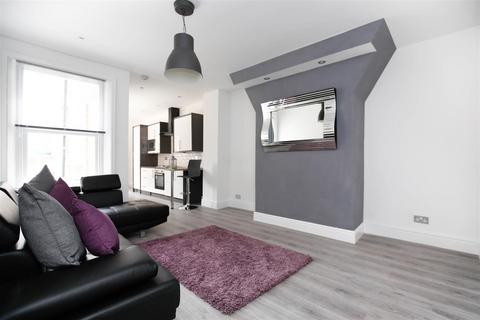 2 bedroom flat to rent, Bolingbroke Street, Newcastle Upon Tyne NE6