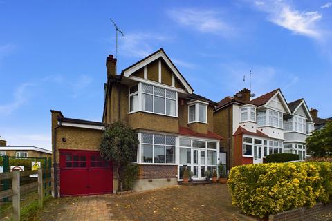 4 bedroom detached house for sale, Bethune Avenue, London N11