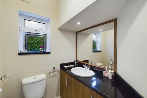 1 Bethune Avenue, London, N11 3LD