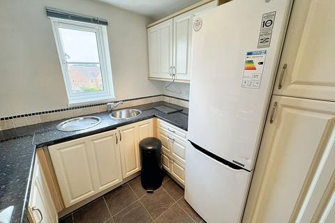 2 bedroom flat for sale, Warren House Walk and Parking Space, Walmley, Sutton Coldfield, West Midlands, B76 1TS