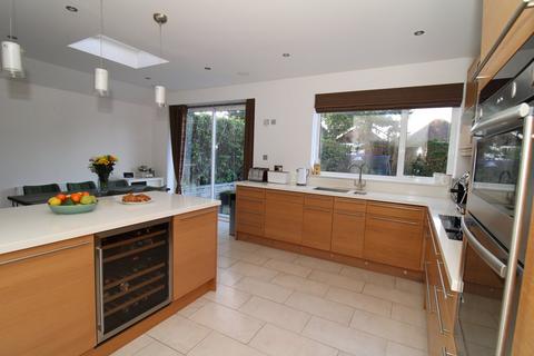3 Wickham Chase, West Wickham, BR4 0BD