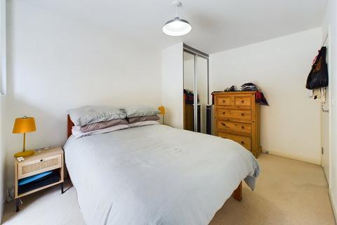 1 bedroom apartment for sale, Latchmere Street, London