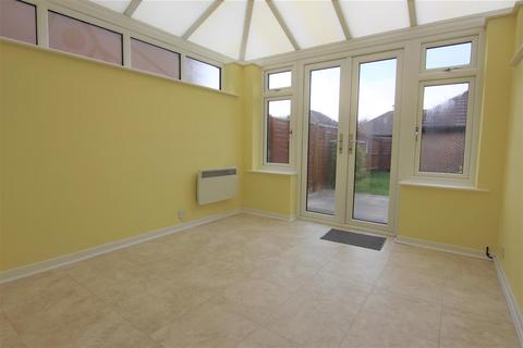 2 bedroom terraced house to rent, Hammonds Ridge, Burgess Hill