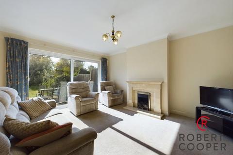 4 bedroom semi-detached house for sale, Abbotsbury Gardens, Eastcote, Middlesex, HA5