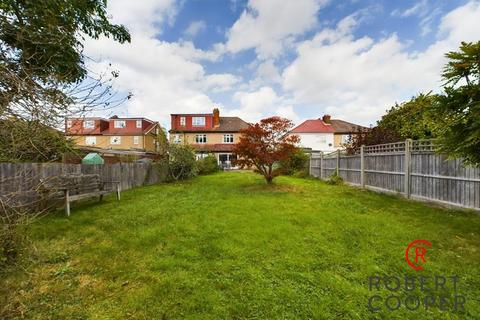 60 Abbotsbury Gardens, Pinner, HA5 1SX