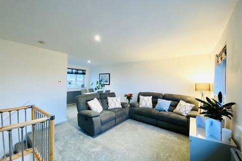 3 bedroom mews for sale, Haycock Close, Stalybridge SK15