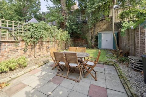 2 bedroom flat for sale, Shepherd's Bush W12 W12