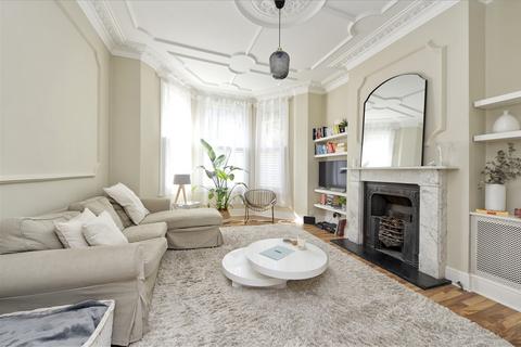 2 bedroom flat for sale, Shepherd's Bush W12 W12