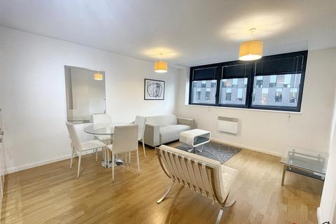 2 bedroom flat to rent, 11 Mann Island*, Liverpool L3