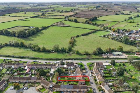 3 bedroom semi-detached house for sale, Sandlands Avenue, North Northamptonshire NN14