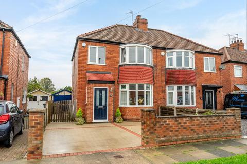 3 bedroom semi-detached house for sale, Whernside Avenue, York