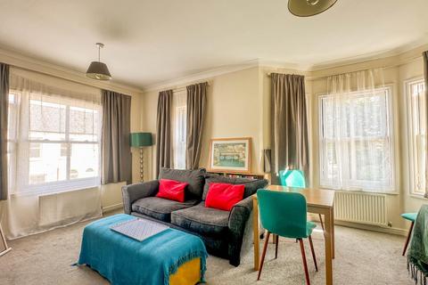 2 bedroom apartment for sale, Ravensworth Gardens, Cambridge