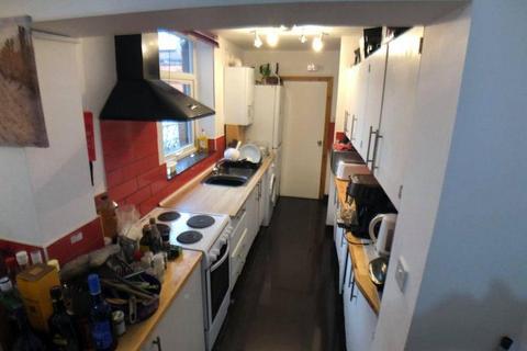 5 bedroom terraced house to rent, Brailsford Road, Manchester M14