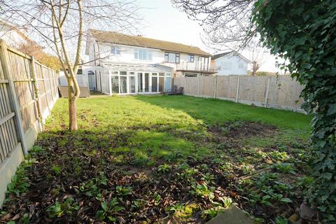 3 bedroom house for sale, Ashurst Avenue, Southend-On-Sea