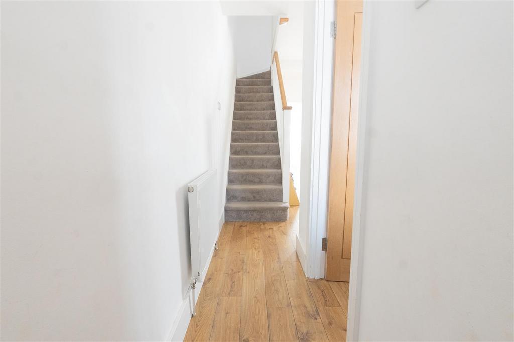 002 - Hallway.jpg