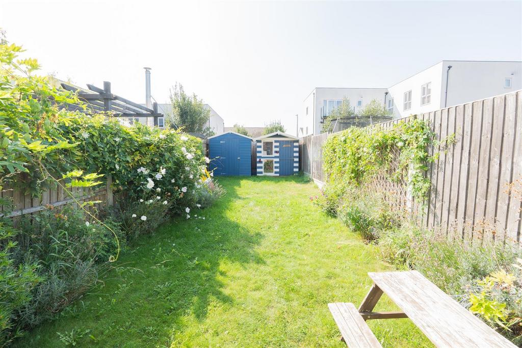 025 - Garden 2.jpg