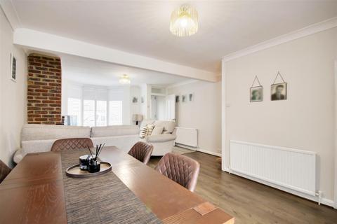 133 Windmill Lane, Cheshunt, Waltham Cross, EN8 9AR
