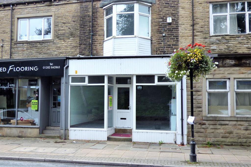 Colne Road, Earby, Barnoldswick Property to rent £585 pcm (£135 pw)