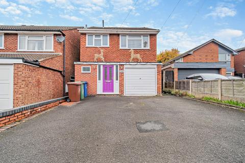 3 bedroom detached house for sale, Cannock Road, Cannock, WS11