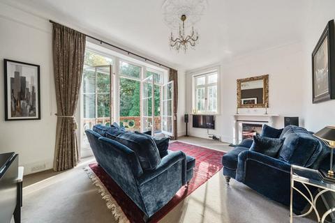 2 bedroom flat for sale, Windlesham,  Surrey,  GU20