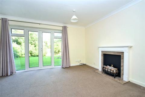 2 bedroom ground floor flat for sale, Courtlands Crescent, Banstead, Surrey, SM7