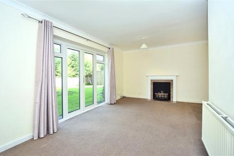 2 bedroom ground floor flat for sale, Courtlands Crescent, Banstead, Surrey, SM7