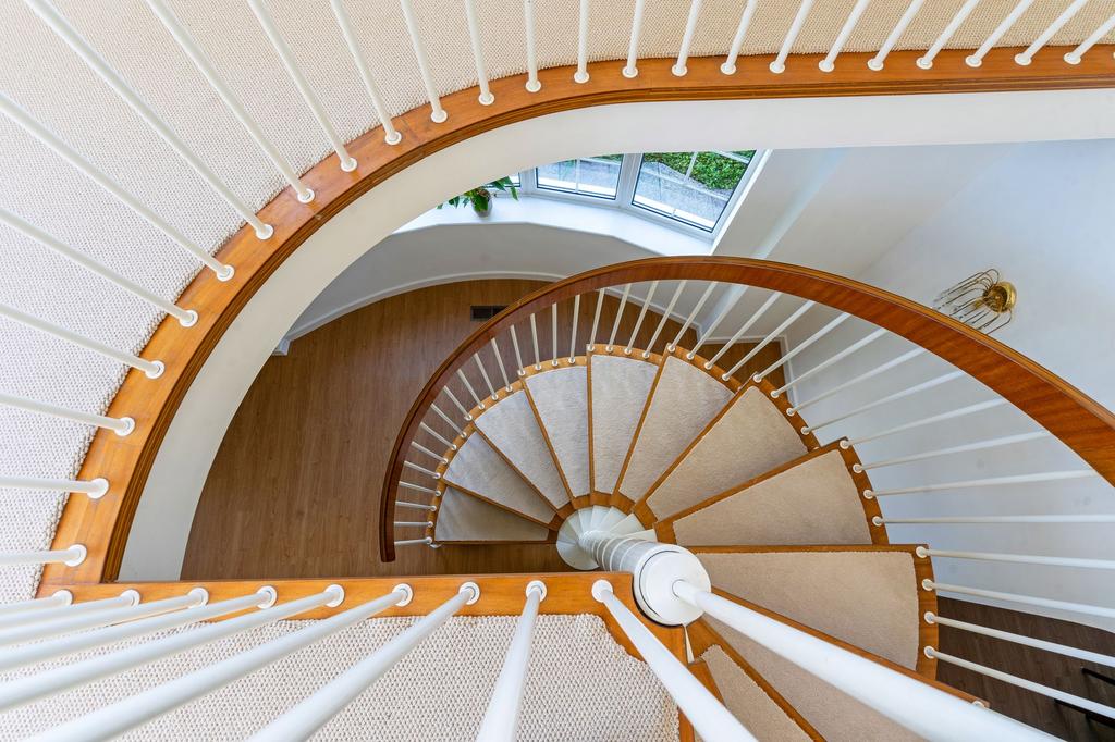 Spiral Staircase to First Floor Reception Room