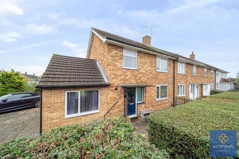 3 bedroom end of terrace house for sale, Bell Avenue, Heaton Grange, RM3