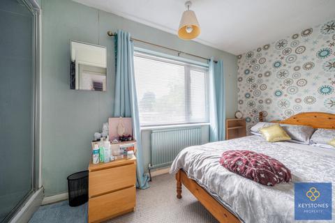 181 Bell Avenue, Romford, RM3 7BX