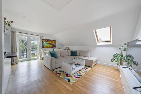 2 bedroom flat for sale, Copers Cope Road, Beckenham