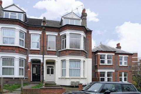 4 bedroom flat for sale, Mountfield Road, Finchley Central