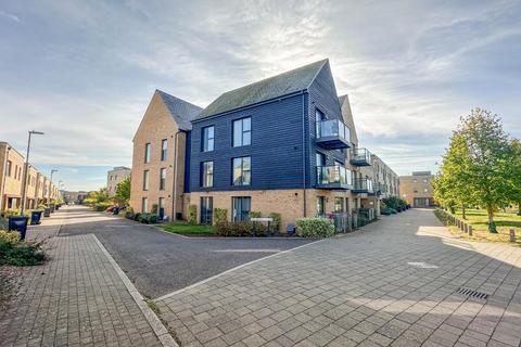 2 bedroom flat for sale, Vicarage Way, Trumpington, Cambridge