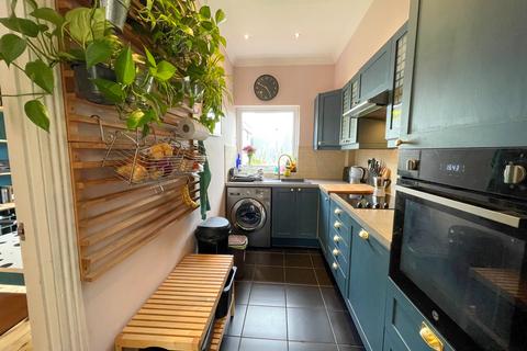 2 bedroom terraced house to rent, King Street, Bristol BS15