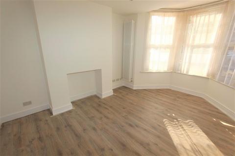 2 bedroom flat to rent, Imperial Road, London N22