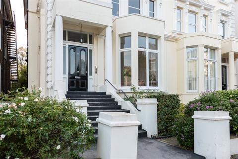 1 bedroom apartment for sale, Belsize Park Gardens, London, NW3