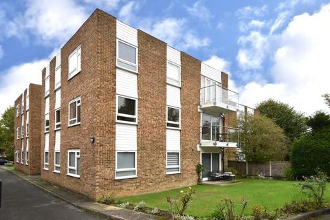 3 bedroom flat to rent, Falconhurst, The Park, Sidcup, Kent, DA14