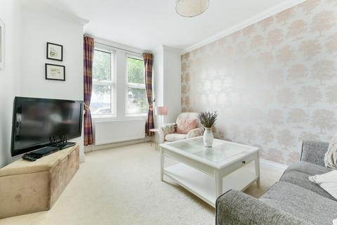 2 bedroom end of terrace house for sale, Ashurst Road, Tadworth