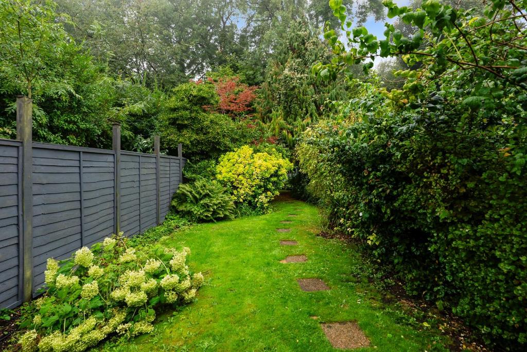 ASHURST ROAD,  (12).jpg
