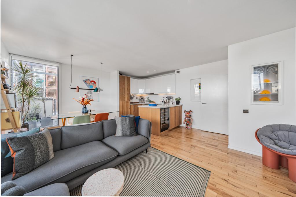 Reception/Kitchen