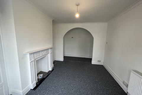 2 bedroom flat to rent, Ripon Road, Bournemouth BH9