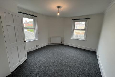 2 bedroom flat to rent, Ripon Road, Bournemouth BH9