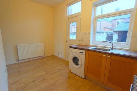 2 bedroom terraced house to rent, Alexander Street, Darlington