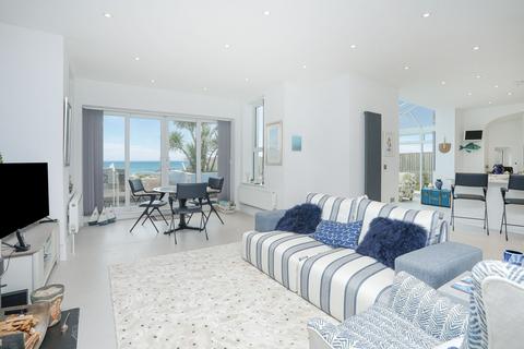 2 bedroom flat for sale, The Riviera, Sandgate, CT20