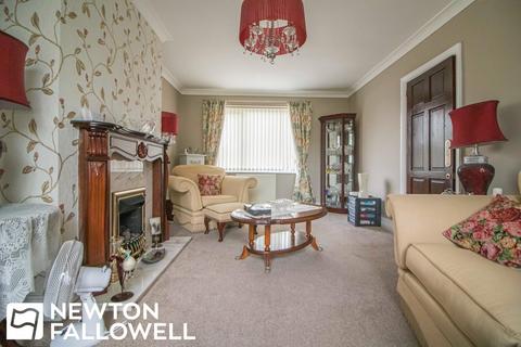 4 bedroom semi-detached house for sale, Underwood Avenue, Torworth DN22